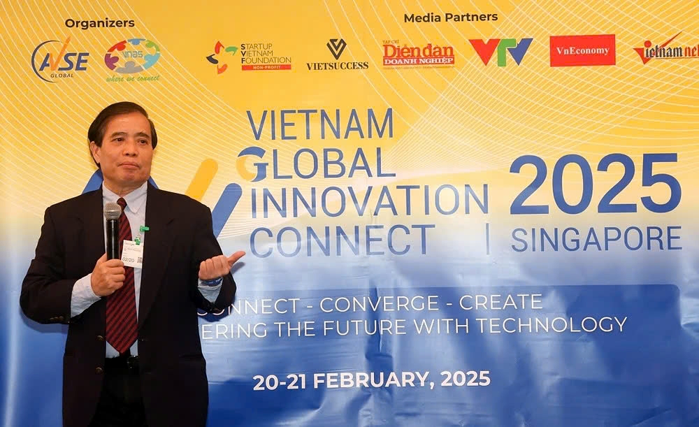 100 innovators put forward development initiatives for Vietnam at Singapore forum